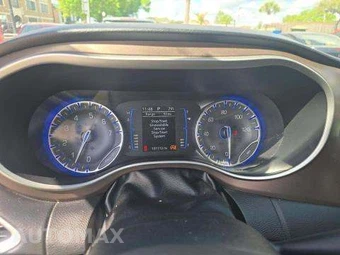 2018 Chrysler Pacifica Touring L 121.6" WB – miniatura 9