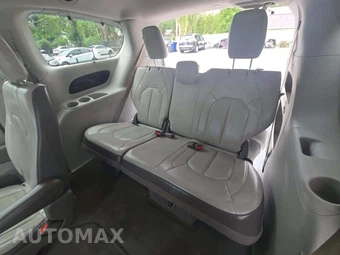 2018 Chrysler Pacifica Touring L 121.6" WB – miniatura 14