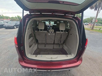 2018 Chrysler Pacifica Touring L 121.6" WB – miniatura 15