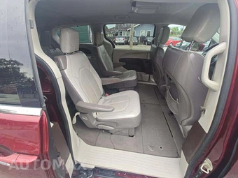 2018 Chrysler Pacifica Touring L 121.6" WB – miniatura 17