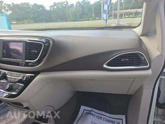 2018 Chrysler Pacifica Touring L 121.6" WB – miniatura 20