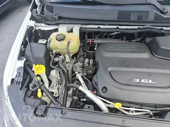 2018 Chrysler Pacifica Touring L 121.6" WB – miniatura 33