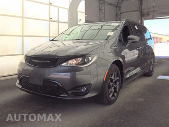 2018 Chrysler Pacifica Touring L 121.6" WB