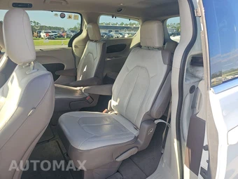 2018 Chrysler Pacifica Touring L 121.6" WB - miniatura 13
