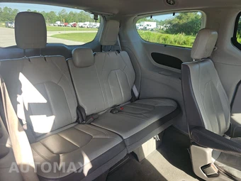 2018 Chrysler Pacifica Touring L 121.6" WB - miniatura 14