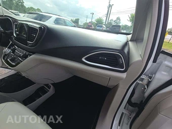 2018 Chrysler Pacifica Touring L 121.6" WB - miniatura 20