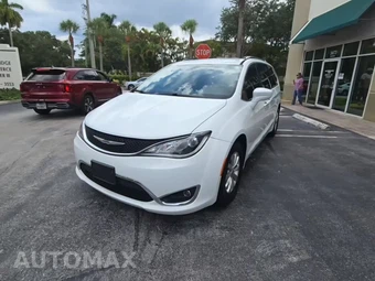 2018 Chrysler Pacifica Touring L 121.6" WB