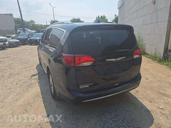 2018 Chrysler Pacifica Touring L 121.6" WB – miniatura 2