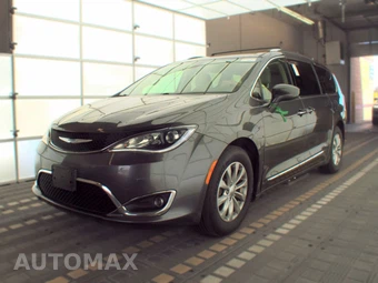 2018 Chrysler Pacifica Touring L 121.6" WB