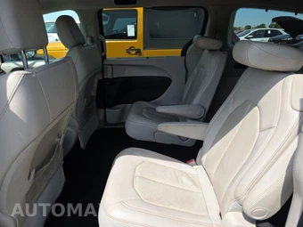 2018 Chrysler Pacifica Touring L 121.6" WB – miniatura 13