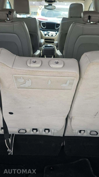 2018 Chrysler Pacifica Touring L 121.6" WB – miniatura 25