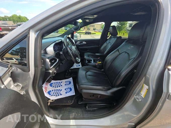 2018 Chrysler Pacifica Touring L 121.6" WB – miniatura 3