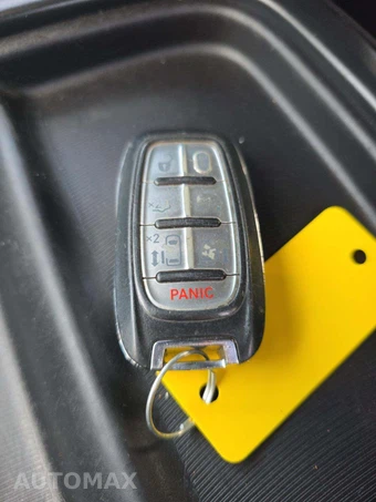 2018 Chrysler Pacifica Touring L 121.6" WB – miniatura 5