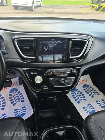 2018 Chrysler Pacifica Touring L 121.6" WB – miniatura 7