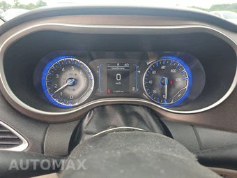 2018 Chrysler Pacifica Touring L 121.6" WB – miniatura 12