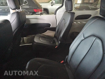 2018 Chrysler Pacifica Touring L 121.6" WB – miniatura 13