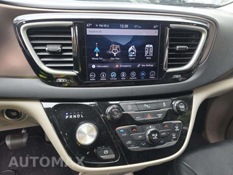 2018 Chrysler Pacifica Touring L 121.6" WB – miniatura 7