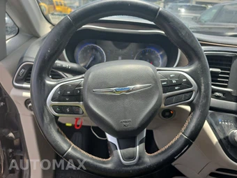 2018 Chrysler Pacifica Touring L 121.6" WB – miniatura 10
