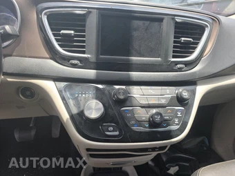 2018 Chrysler Pacifica Touring L 121.6" WB – miniatura 11