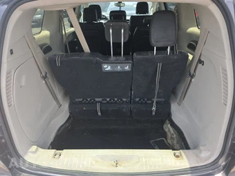 2018 Chrysler Pacifica Touring L 121.6" WB – miniatura 17