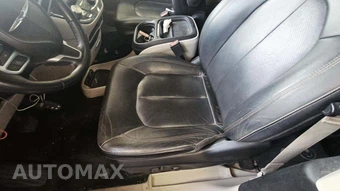 2018 Chrysler Pacifica Touring L 121.6" WB – miniatura 31