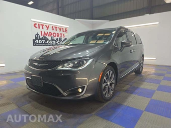 2018 Chrysler Pacifica Touring L 121.6" WB