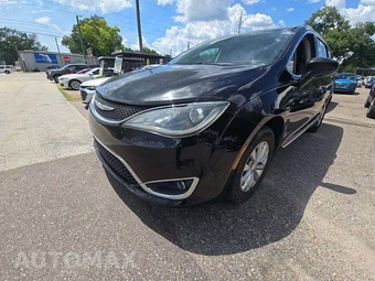2018 Chrysler Pacifica Touring L 121.6" WB