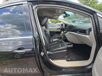 2018 Chrysler Pacifica Touring L 121.6" WB – miniatura 19