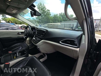 2018 Chrysler Pacifica Touring L 121.6" WB – miniatura 20