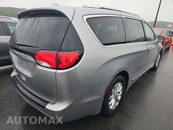2018 Chrysler Pacifica Touring L 121.6" WB – miniatura 4