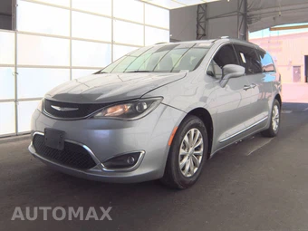 2018 Chrysler Pacifica Touring L 121.6" WB