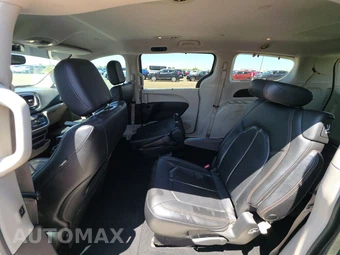 2018 Chrysler Pacifica Touring L 121.6" WB - miniatura 13