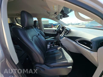 2018 Chrysler Pacifica Touring L 121.6" WB - miniatura 8