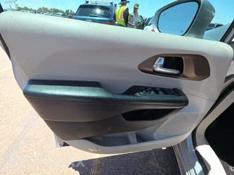 2018 Chrysler Pacifica Touring L 121.6" WB - miniatura 9