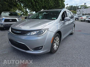 2018 Chrysler Pacifica Touring L 121.6" WB
