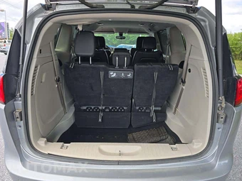 2018 Chrysler Pacifica Touring L 121.6" WB – miniatura 15