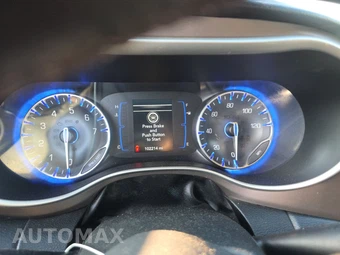 2018 Chrysler Pacifica Touring L 121.6" WB – miniatura 12