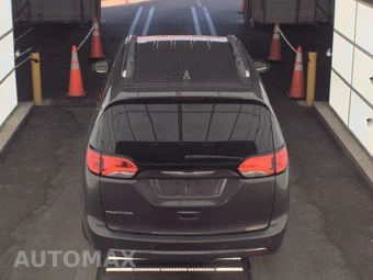 2018 Chrysler Pacifica Touring L 121.6" WB – miniatura 5