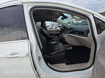 2018 Chrysler Pacifica Touring L 121.6" WB - miniatura 20