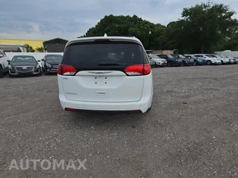 2018 Chrysler Pacifica Touring L 121.6" WB - miniatura 4