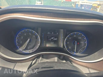2018 Chrysler Pacifica Touring L 121.6" WB – miniatura 9