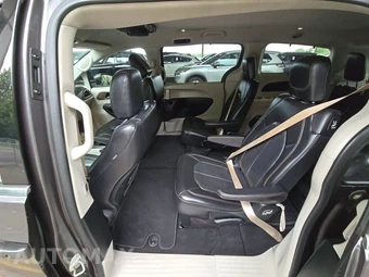 2018 Chrysler Pacifica Touring L 121.6" WB – miniatura 13