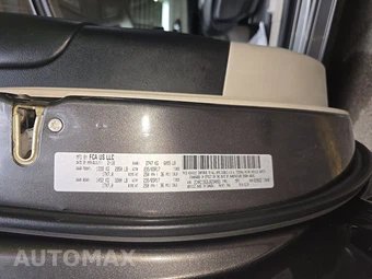 2018 Chrysler Pacifica Touring L 121.6" WB – miniatura 15