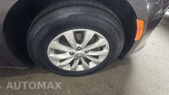 2018 Chrysler Pacifica Touring L 121.6" WB – miniatura 22
