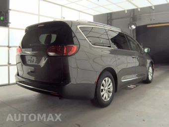 2018 Chrysler Pacifica Touring L 121.6" WB – miniatura 4