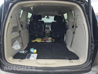 2018 Chrysler Pacifica Touring L 121.6" WB – miniatura 18
