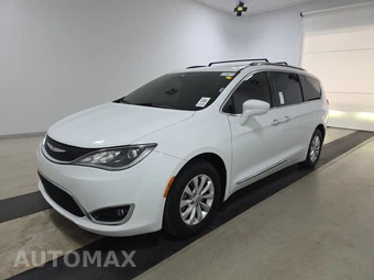 2018 Chrysler Pacifica Touring L 121.6" WB