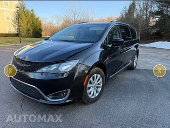 2018 Chrysler Pacifica Touring L 121.6" WB - car from the USA, Manheim Buy-Now listing at AUTOMAX