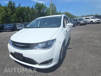 2018 Chrysler Pacifica Touring L 121.6" WB