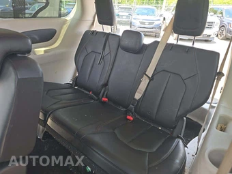 2018 Chrysler Pacifica Touring L 121.6" WB – miniatura 11
